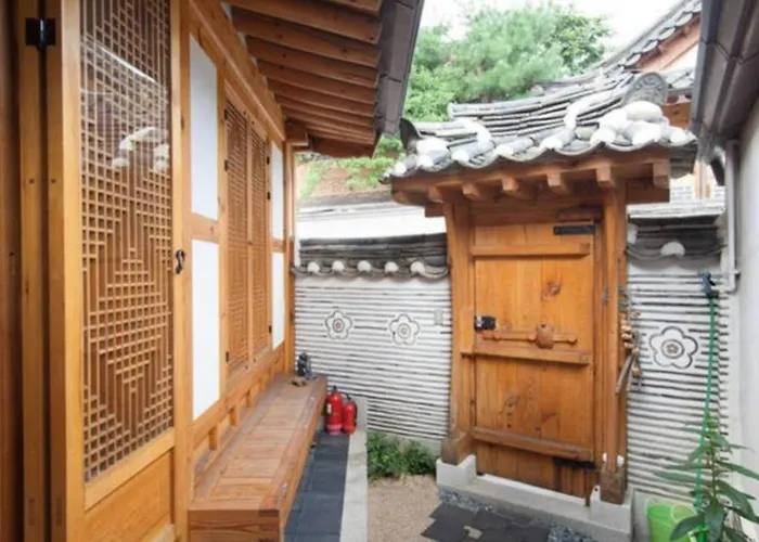 Pensión Korean Traditional House Built By Masters Seúl
