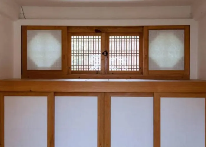 Korean Traditional House Built By Masters Seúl